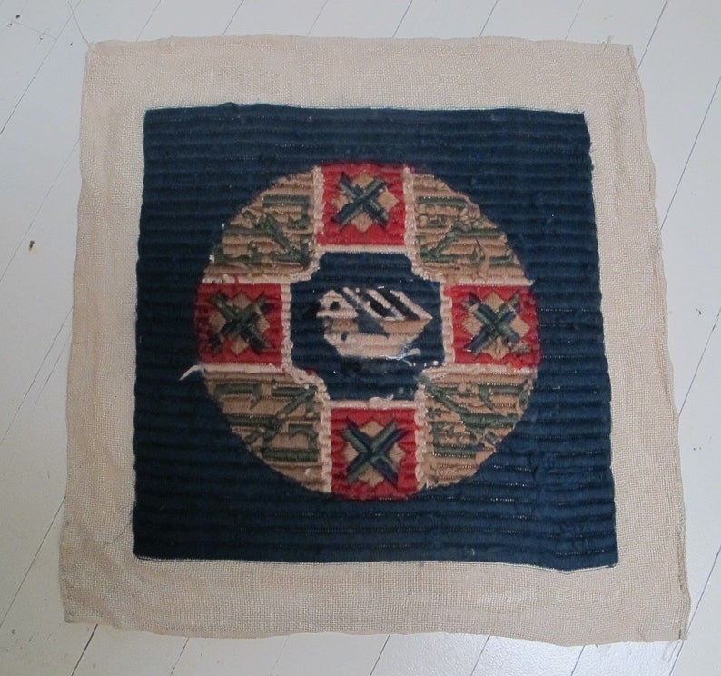 TAPESTRY Handmade 1920/'s VINTAGE ANTIQUE Square Needlepoint Long stitch Gothic Chair seat Cushion