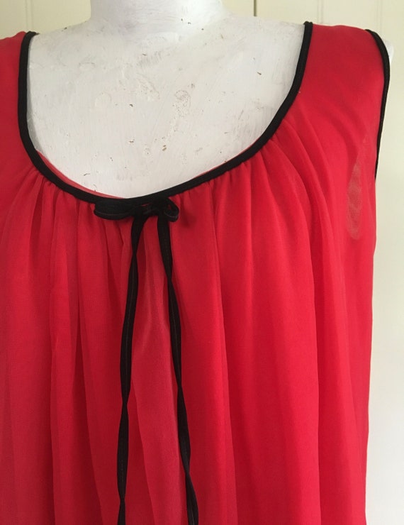 60s Vintage NIGHTIE Red Black Lace trim NIGHTGOWN… - image 6