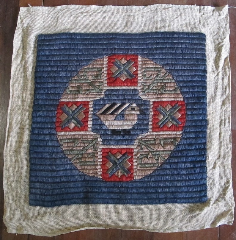 TAPESTRY Handmade 1920/'s VINTAGE ANTIQUE Square Needlepoint Long stitch Gothic Chair seat Cushion