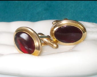 Vintage Krementz Cufflinks - Collectible "Correct Quality" Retro Red and Gold Jewelry Accessory - Ruby Red Color - FREE Shipping!