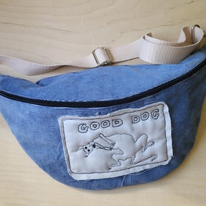 Whippet Fanny Pack – Handmade Greyhound Belt Bag – Unique Sighthound Embroidery – Galgo Lurcher Cartoon Dog Hip Bag – One of a Kind Gift