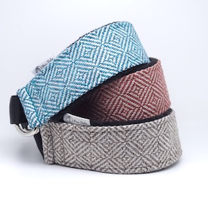 Bequemes, dickes und weiches, elegantes, breites Martingale-Hundehalsband aus Wolle. Whippet Halsband, Windhund Halsband, Windhundhalsband. Beige Mosaik.