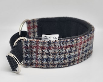 Bequemes, weiches, elegantes, Martingale-Hundehalsband. Halsband für Whippet, Windhundhalsband, Windhundhalsband. Elegante fröhliche Karowolle.