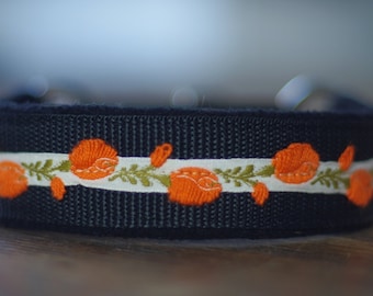 Comfortable, soft&cosy dog collar (whippet size). Orange flowers.