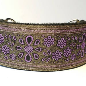 Comfortable, soft&cosy, elegant whippet martingale collar. Width - 5.5cm/2,2''. Light purple/gold.