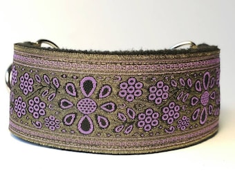 Comfortable, soft&cosy, elegant whippet martingale collar. Width - 5.5cm/2,2''. Light purple/gold.