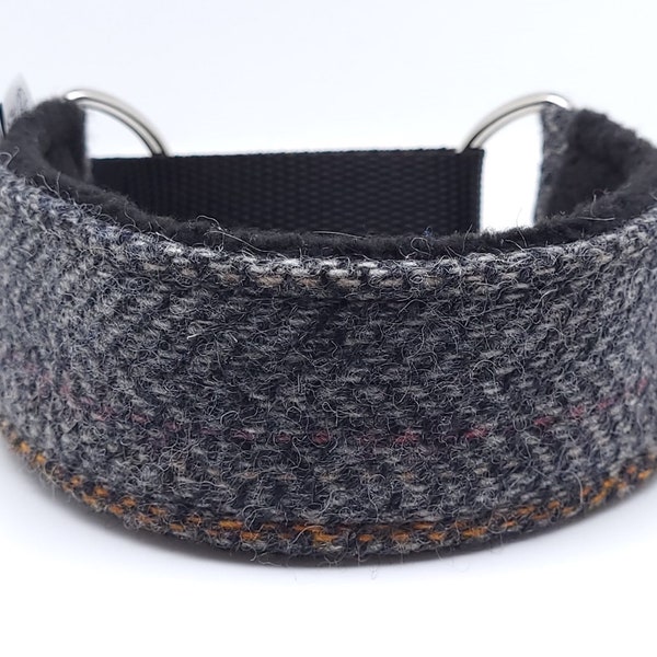 Confortable, épais et doux, laine élégante, large collier martingale pour chien. Collier whippet, collier lévrier, lévrier. Chevrons gris.