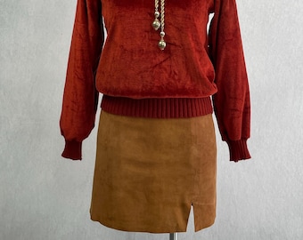 Vintage 1970s Mod Italian Suede Miniskirt - SIZE S to M - Made in Italy - Genuine Calfskin Suede Leather Gogo Mini Skirt - Caramel Brown