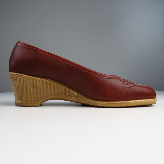 Vintage 1970s Oxblood Leather Wedge Heels - Cobbi… - image 3
