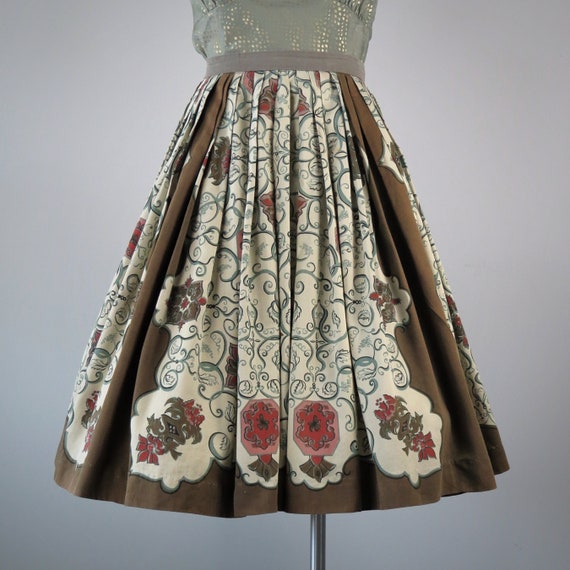 Vintage 1950s Novelty Print Pleated Dirndl Skirt … - image 2