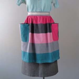 Vintage 1950s Retro Colorblock Half Apron - Large Stripe Printed Cotton Canvas Oversize Pockets Grosgrain Ribbon Tie - Turquoise Pink Grey