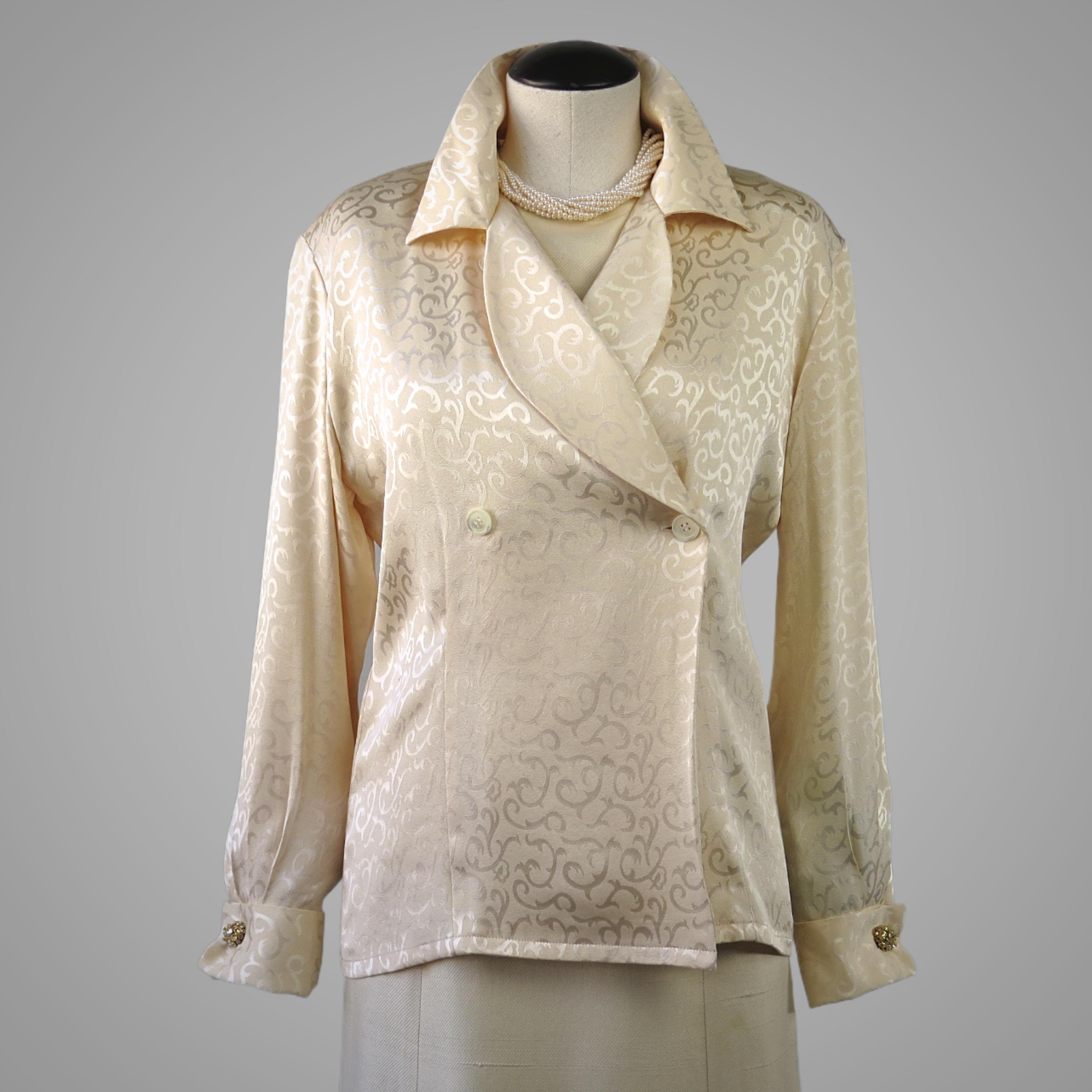 トップス 2000s CHANEL silk coco sleeve 2peace Chanel Beige Rib Knit Pearl Embellished Turtleneck 34/XS