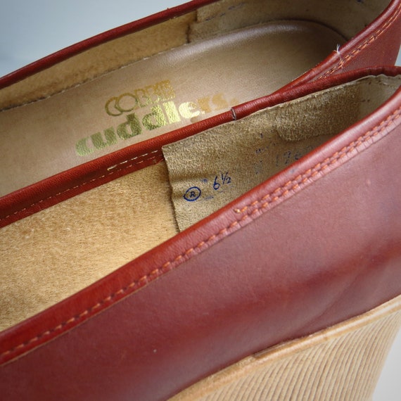 Vintage 1970s Oxblood Leather Wedge Heels - Cobbi… - image 9