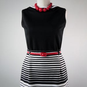 Vintage 1970s Mod Sporty Stripe Sheath Dress - Size XS to S - Two Tone Belted Dress Striped Straight Skirt Poly Knit - Black White Stripe