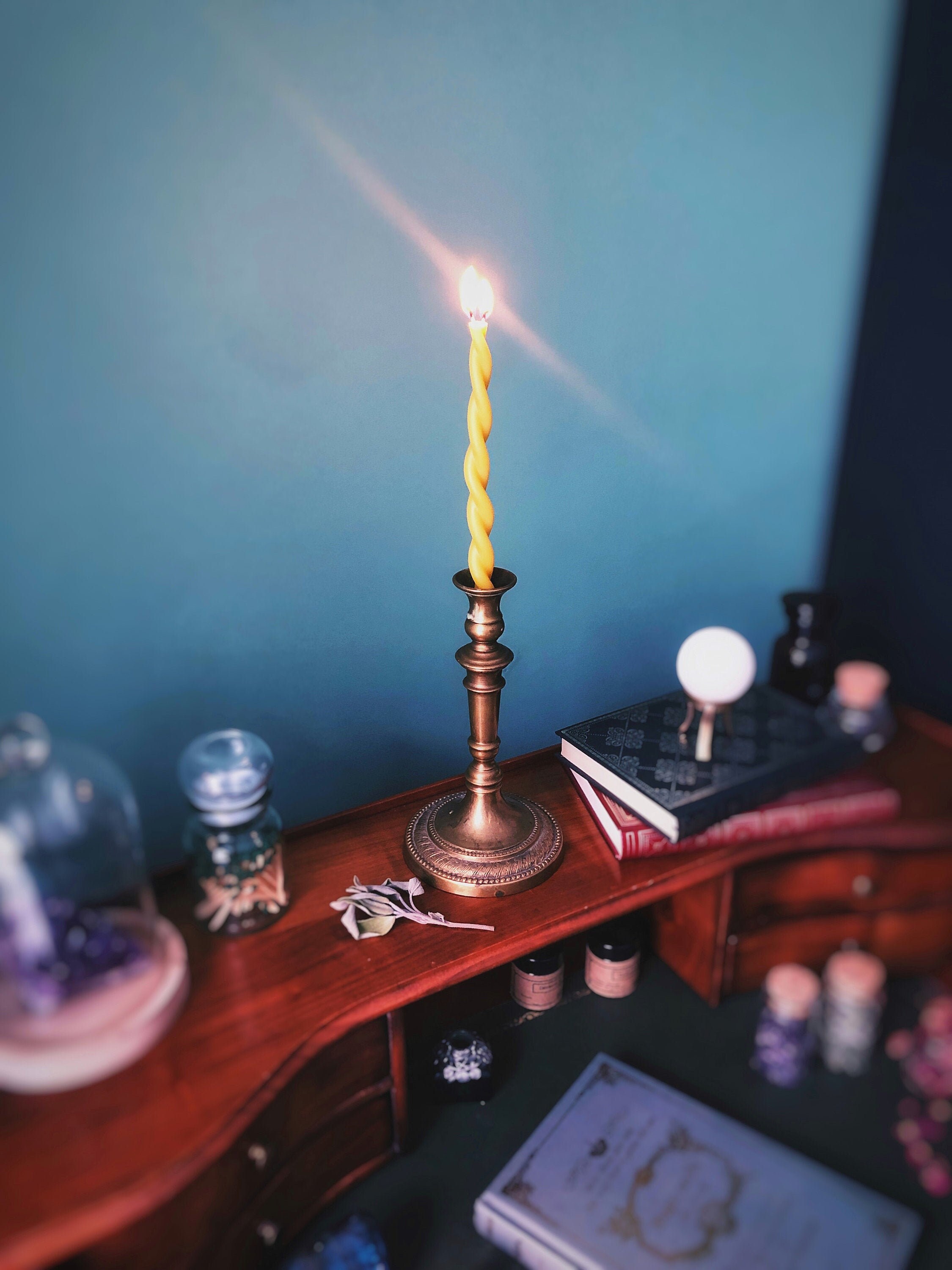 Flammes Jumelles - Chandelles Trempées à La Main en Cire d'abeille