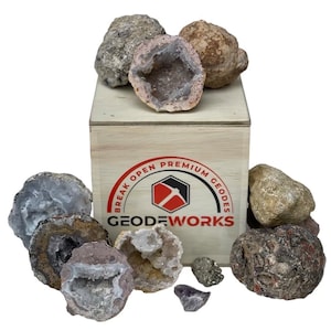 Premium Break Open Your Own Geodes | Choyas | Moroccan | Crystal Canyon | Bravos | Mexican Trancas in Wooden Gift Box - 5 Whole Large Geodes