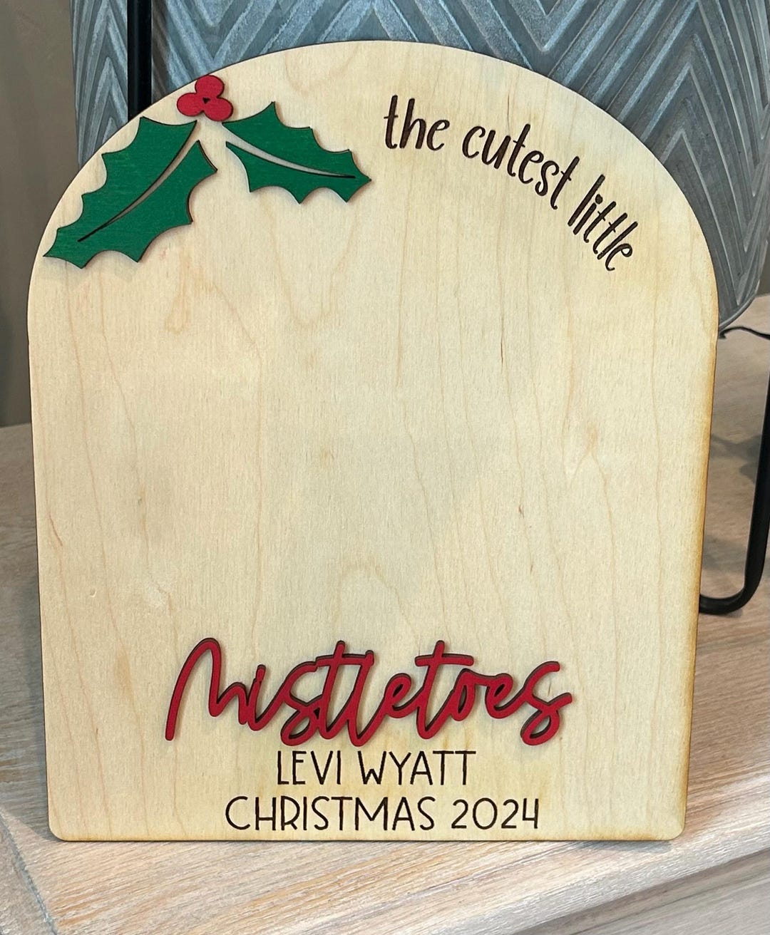 Custom Mistletoe Holiday Sign - Etsy