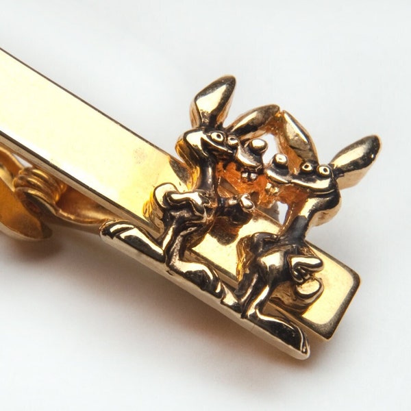 Vintage Tie Bar Clip 2 Rabbits Goofy Novelty gold tone  #13