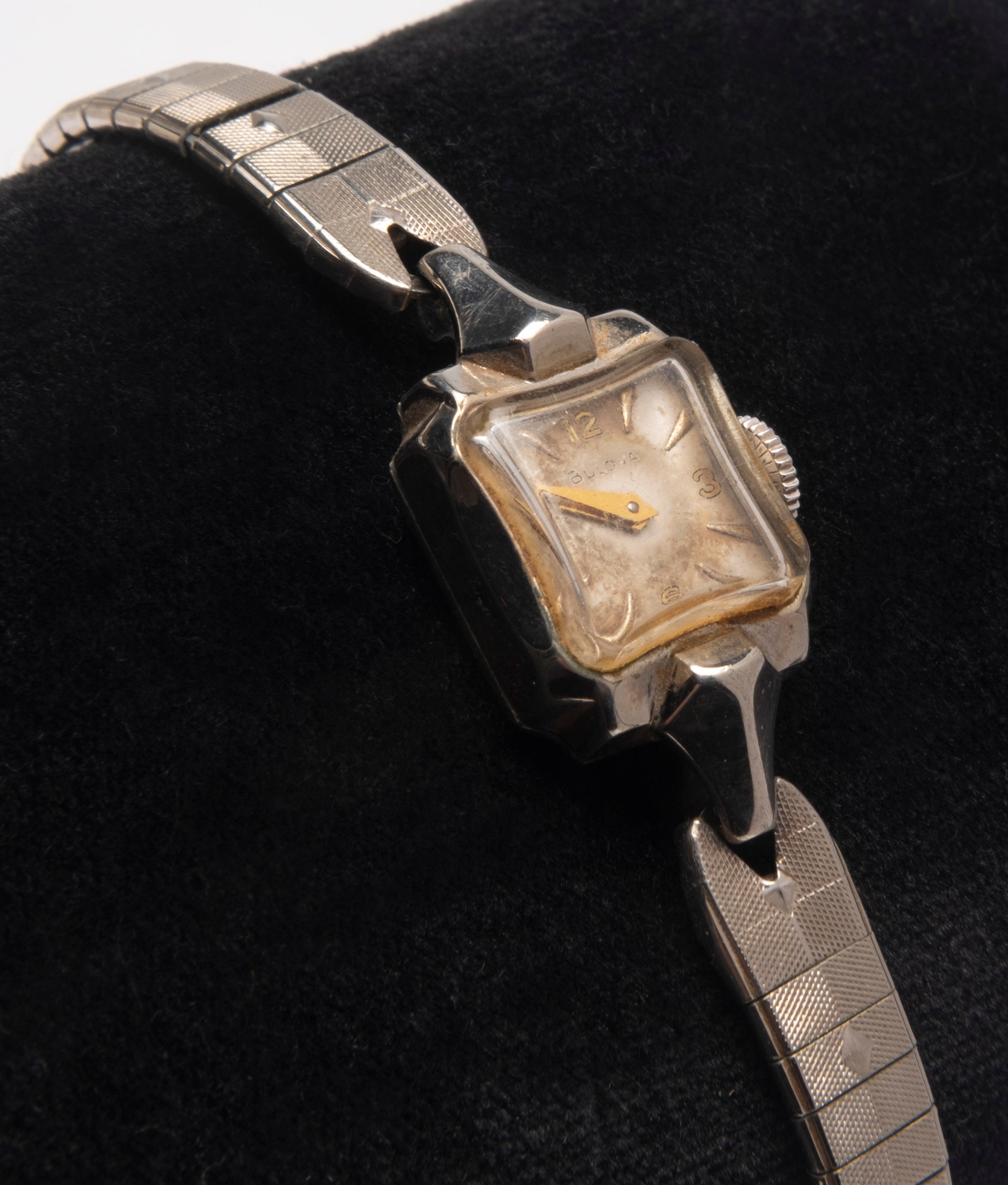 Vintage BULOVA Ladies Watch: 10k Rolled Gold Plate, Manual  display picture 3