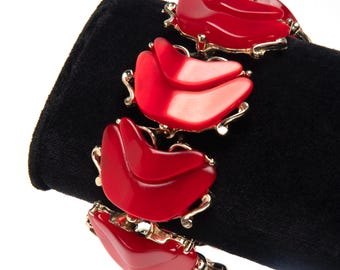 Vintage Bracelet Moonglow Lucite: Cherry Red Lucite, Gold Tone