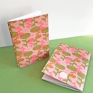 Retro floral Notebook Flora A5, vintage flower pattern, recycled paper, 48 pages image 3