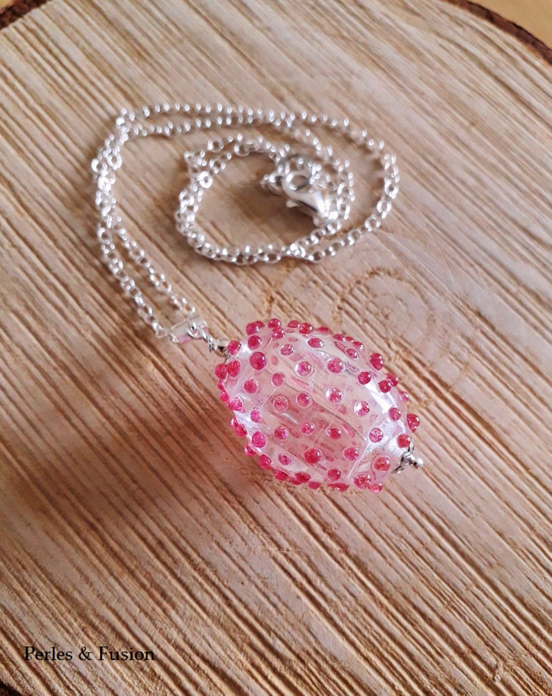 Oursins Collier en verre et argent oursin rose framboise, pendentif verre murano rose, pendentif oursin rose transparence image 1