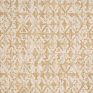 Può includere: Un tessuto beige con un motivo geometrico bianco. Il motivo è composto da forme ripetute che ricordano diamanti e triangoli.