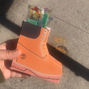 Stivale in carta Mini Timbs SCARICA E STAMPA PDF