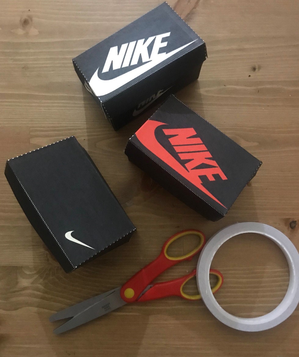 mini sneakers with box