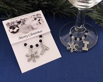 Snowflake & Initial Wine Glass Charm Table Decoration Stocking Filler . Snowflake & Initial Wine Glass Charm Table Decoration Stocking Filler .