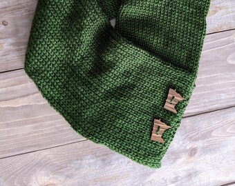 Knit Cowl with Wooden State Button