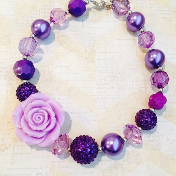 Viola chunky collana bubblegum bubblegum collana, collana di bubblegum grosso bambino, chunky collana rosa, collana ragazze