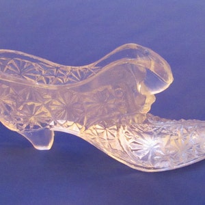 Vintage Clear Glass Daisy Pattern Shoe | 5.5&quot; Long Pressed Glass Slipper
