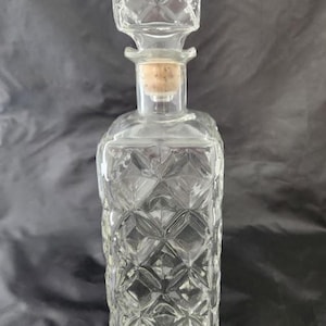 Vintage Pressed Glass Decanter with Stopper – Diamond Pattern Square Bottle, Mid-Century Barware