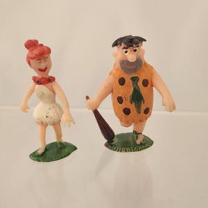Vintage Fred & Wilma Flintstone Tinykins Figures – Marx Toys 1960s – 1" Tall