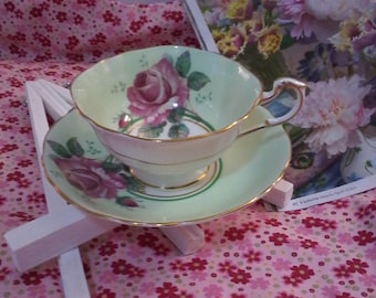 CABBAGE ROSE TEACUP Saucer Paragon By Appointment To The Queen and Queen Mary Fine Bone China
