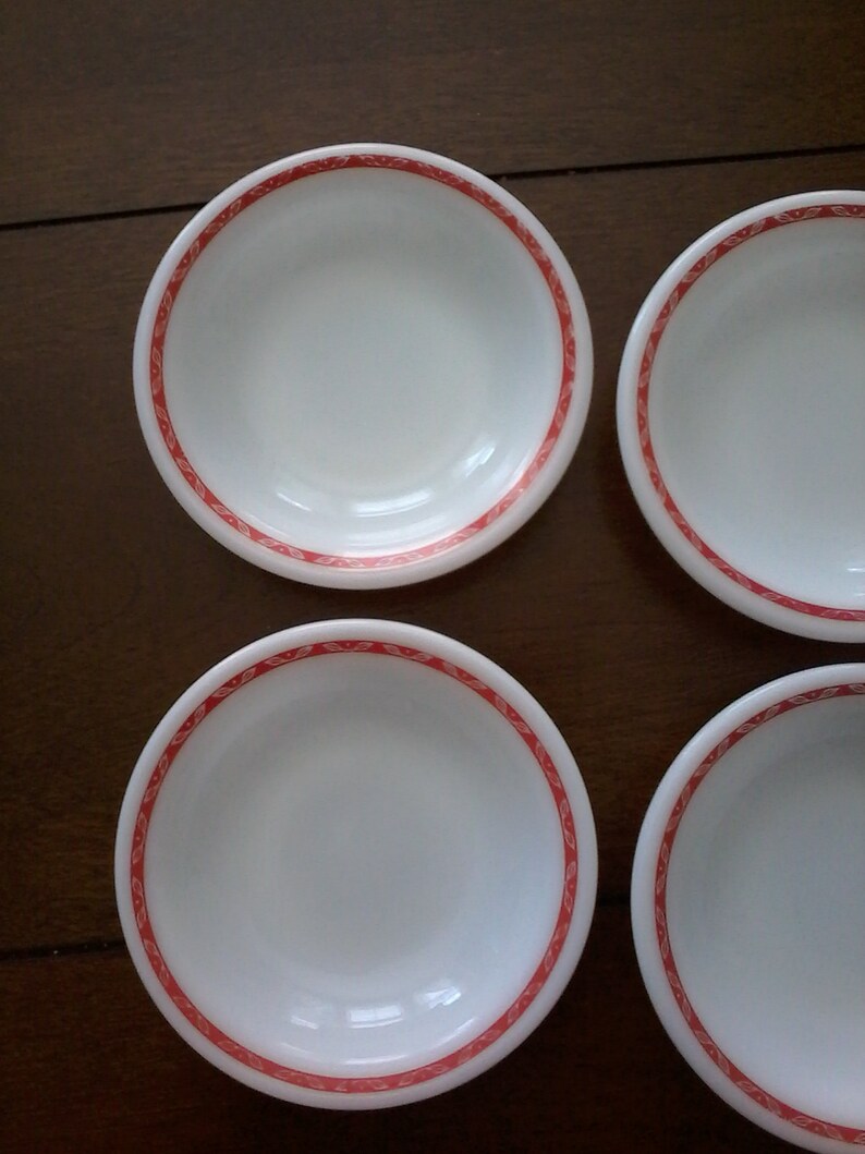 4 PYREX FRUIT/DESSERT Dishes White and Red 706 Vintage - Etsy
