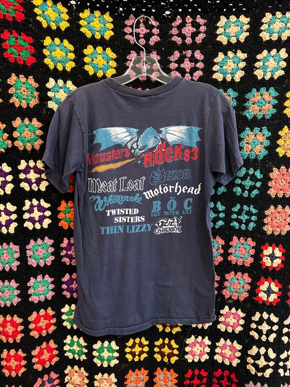洋書 VINTAGE ROCK T-SHIRTS Classic Rock T-shirts by Lisa Kidner & Sam Knee Vintage Tees