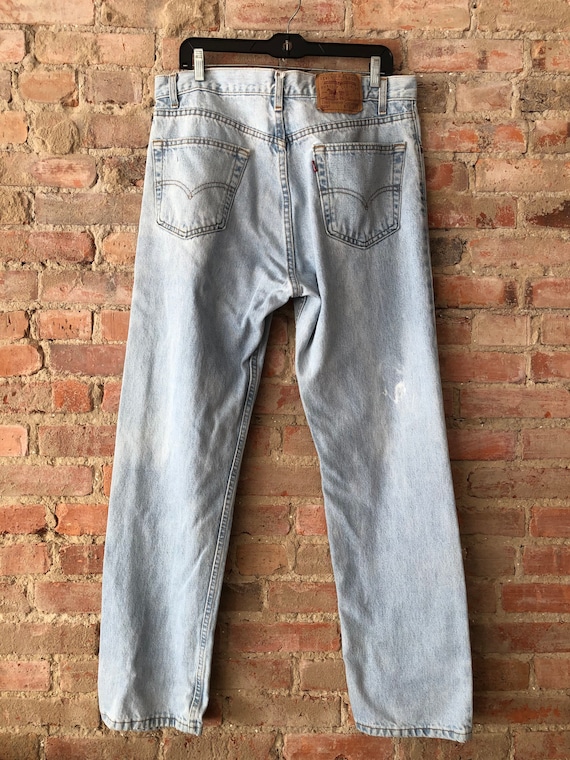 Vintage 505 Levi’s -Made in USA- Light Wash-36x34