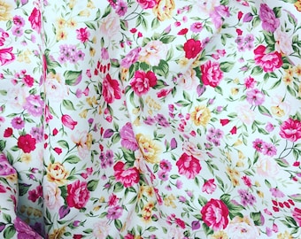 White pink lilac and gold vintage small roses pretty floral flower 100% quality cotton fabric by Rose and Hubble by HALF METRE