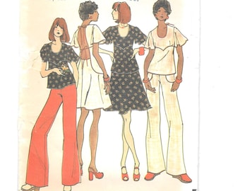 Designer BETSEY JOHNSON of Alley Cat Vintage Sewing Pattern Butterick 4515 ~ Boho Top Skirt Pants ~ 1970s Pattern Size 5/6 Bust 30 1/2 UNCUT