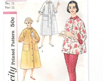 Short or Long Sleeves Vintage Vogue 5760 Sewing Pattern Women/'s Blouse with Puffed Gathered Sleeves Bust 30 in Complete Off Shoulder