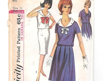 1960s DRESS Vintage Sewing Pattern ~ Simplicity 5787 Size 14 Bust 34 ~ Blouson Top Collar w/ Bow Sleeveless Short Sleeves Soft Pleated Skirt