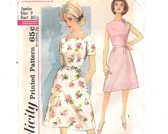 1960s DRESS Vintage Sewing Pattern ~ One-Piece Dress Simplicity 4903 Size 9 Bust 30 1/2 ~ Fitted Bodice Flared Skirt Side Bows Simple to Sew