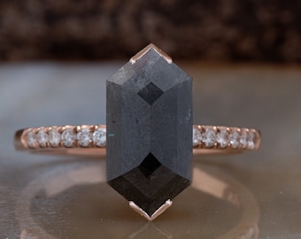 2.22carat salt & pepper diamond-Salt and Pepper diamond engagement ring-Grey diamond ring engagement-Grey diamond ring-Salt and pepper ring