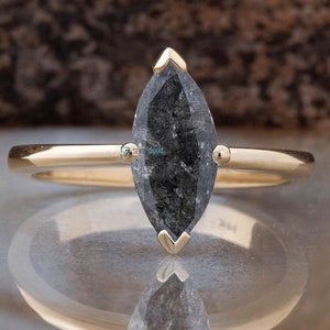 3.91 ct salt & pepper diamond-Salt and Pepper diamond engagement ring-Marquise ring-Promise ring-Custom Ring- salt and pepper ring