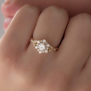 Fancy Floral Lab Diamond Engagement Ring, 14k/18k Solid Gold Dainty Flower Diamond Ring, Romantic Anniversary Ring, Elegant Diamond Jewelry