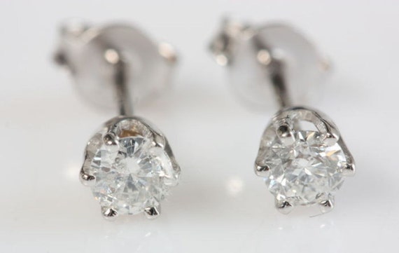 Brilliant Stud Earrings in Rose Gold | KLENOTA