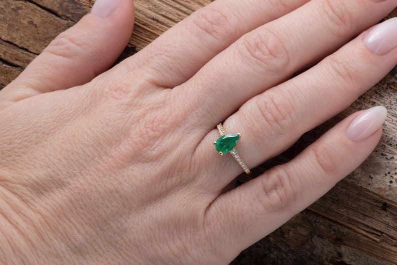 Emerald Engagement Ring Art deco Emerald Engagement Ring Gold Ring-Anniversary present-Promised ring-Emerald ring-Pear shaped emerald image 5