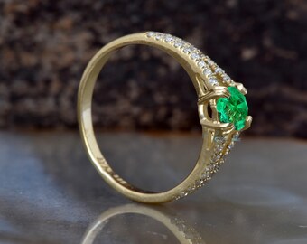 Minimalistische Emerald Engagement Ring, 18k Gold Emerald Ring, 14k Gold Emerald en Diamond Ring, Emerald Sieraden, Vintage Style Emerald Ring